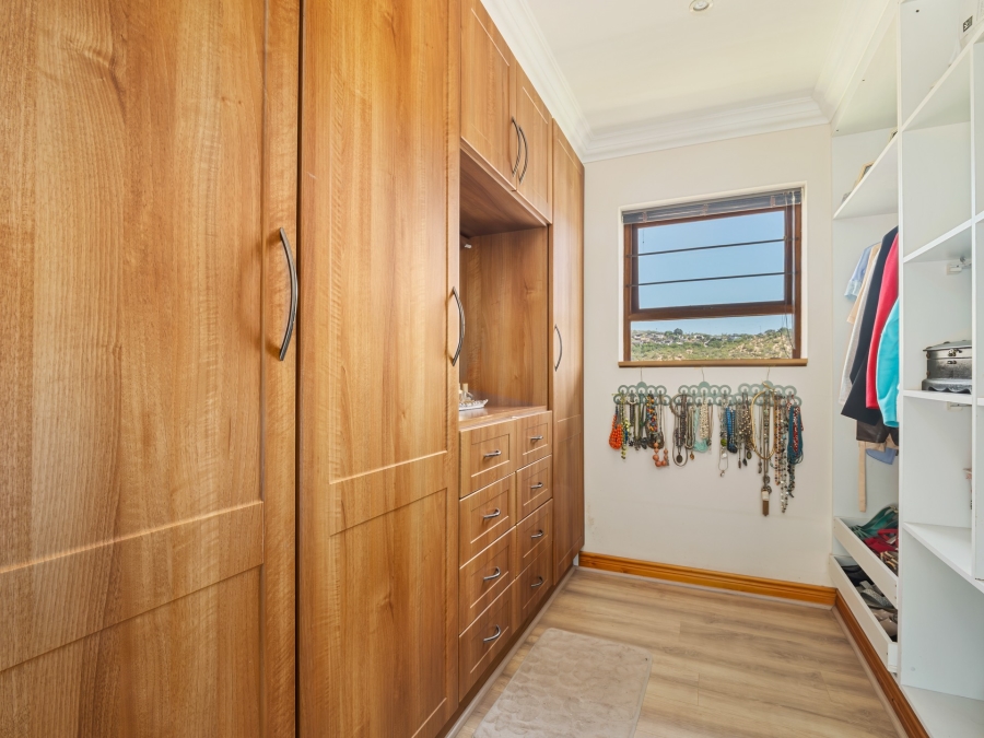 4 Bedroom Property for Sale in Groenvallei Western Cape